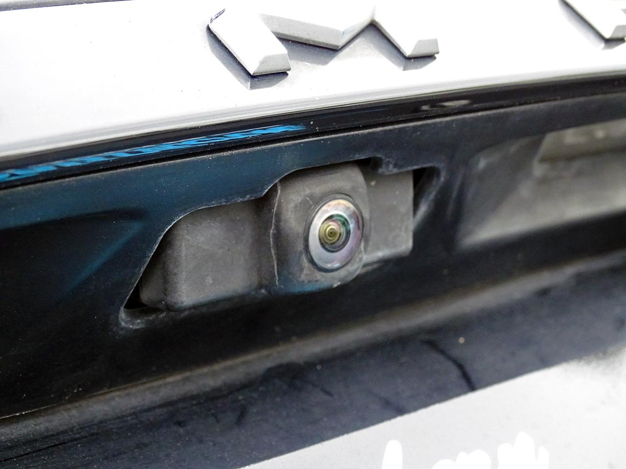 Toyota Camry SE Auto (Natl) 2022