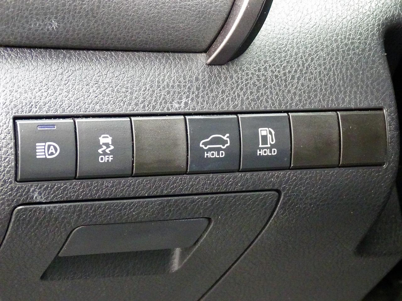 Toyota Camry SE Auto (Natl) 2022