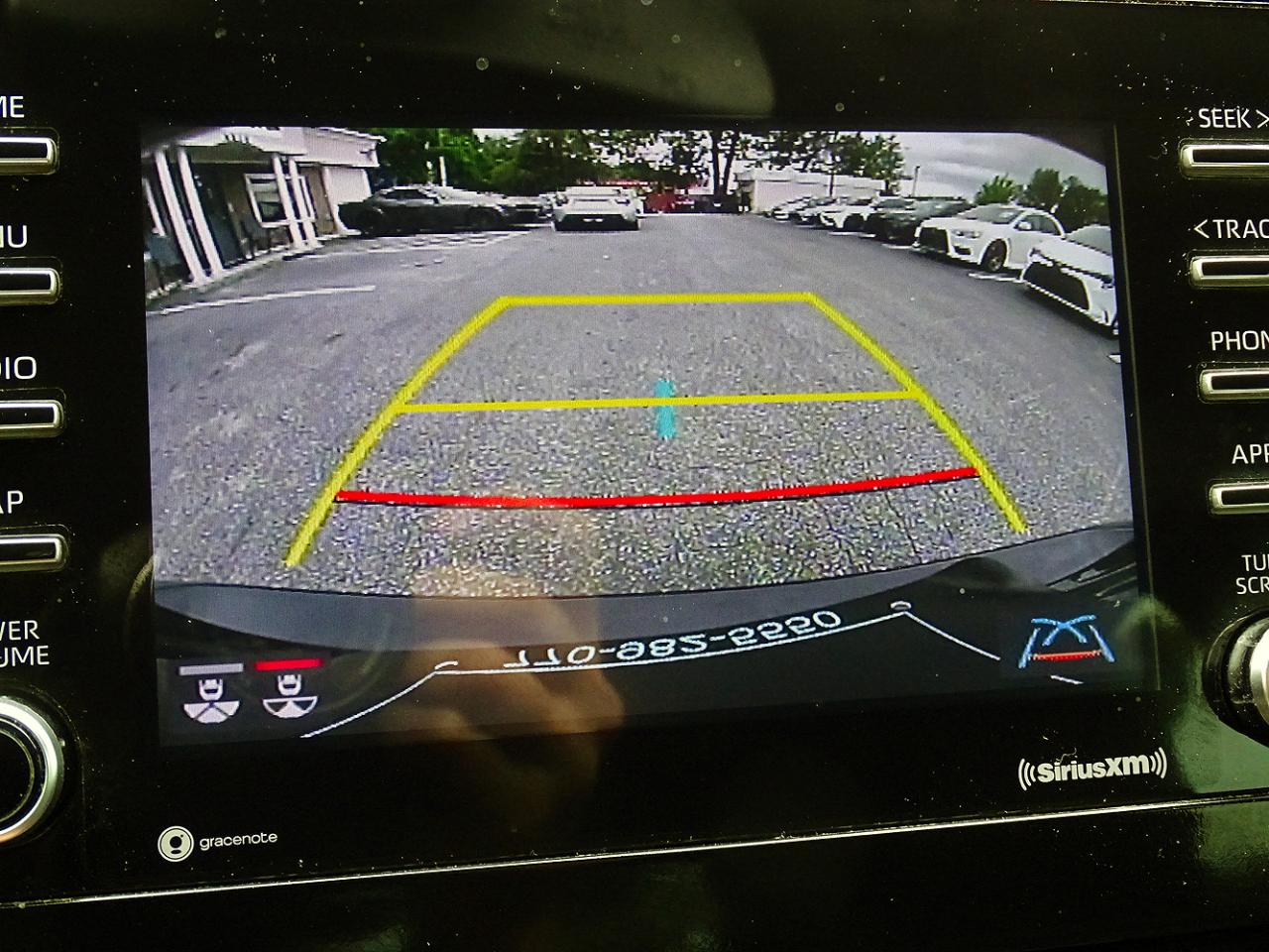 Toyota Camry SE Auto (Natl) 2022