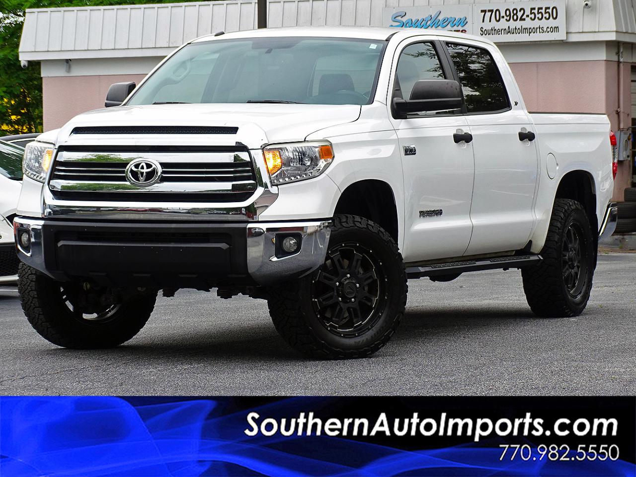 2017 Toyota Tundra 4WD SR5 CrewMax 5.5' Bed 5.7L (Natl)