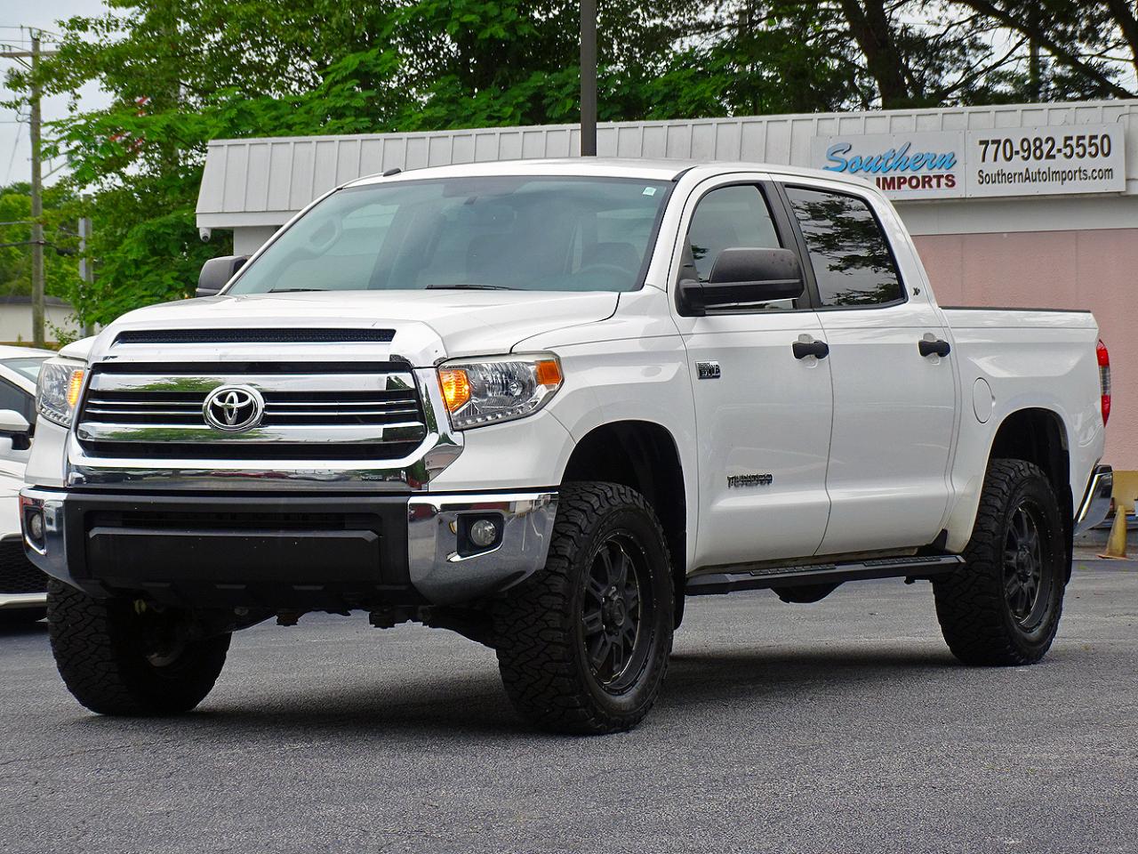 Toyota Tundra 4WD SR5 CrewMax 5.5' Bed 5.7L (Natl) 2017