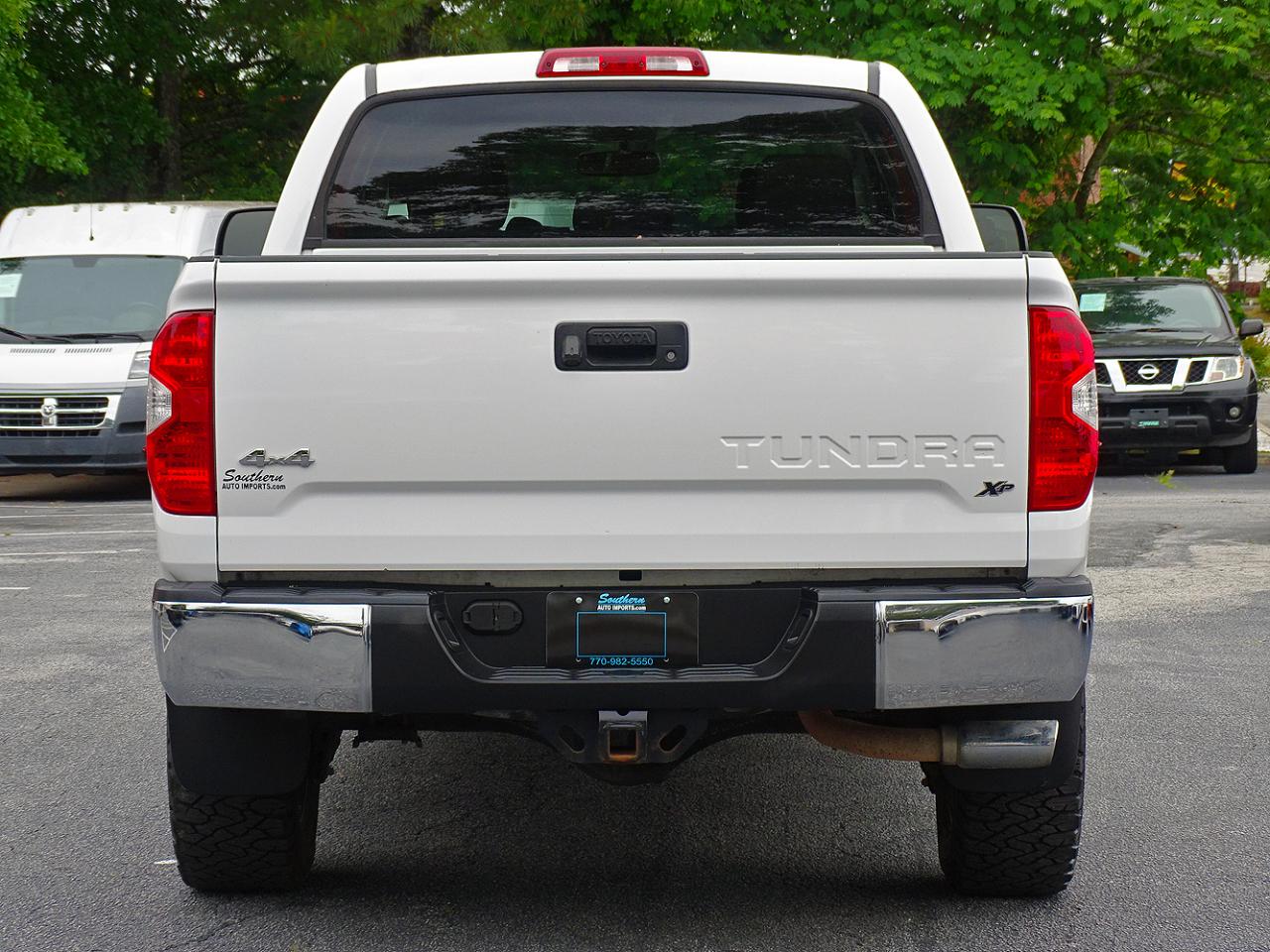 Toyota Tundra 4WD SR5 CrewMax 5.5' Bed 5.7L (Natl) 2017