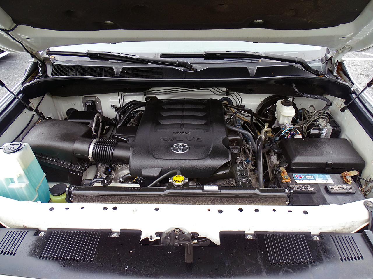Toyota Tundra 4WD SR5 CrewMax 5.5' Bed 5.7L (Natl) 2017