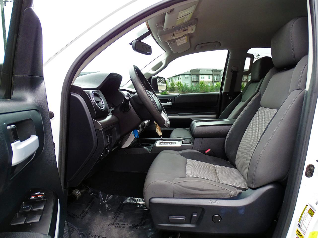 Toyota Tundra 4WD SR5 CrewMax 5.5' Bed 5.7L (Natl) 2017