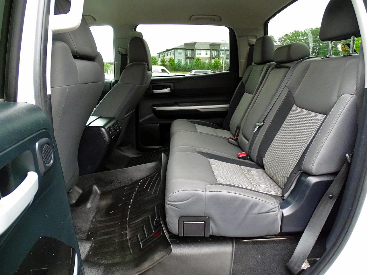Toyota Tundra 4WD SR5 CrewMax 5.5' Bed 5.7L (Natl) 2017
