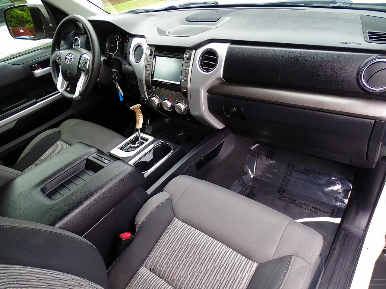 Toyota Tundra 4WD SR5 CrewMax 5.5' Bed 5.7L (Natl) 2017