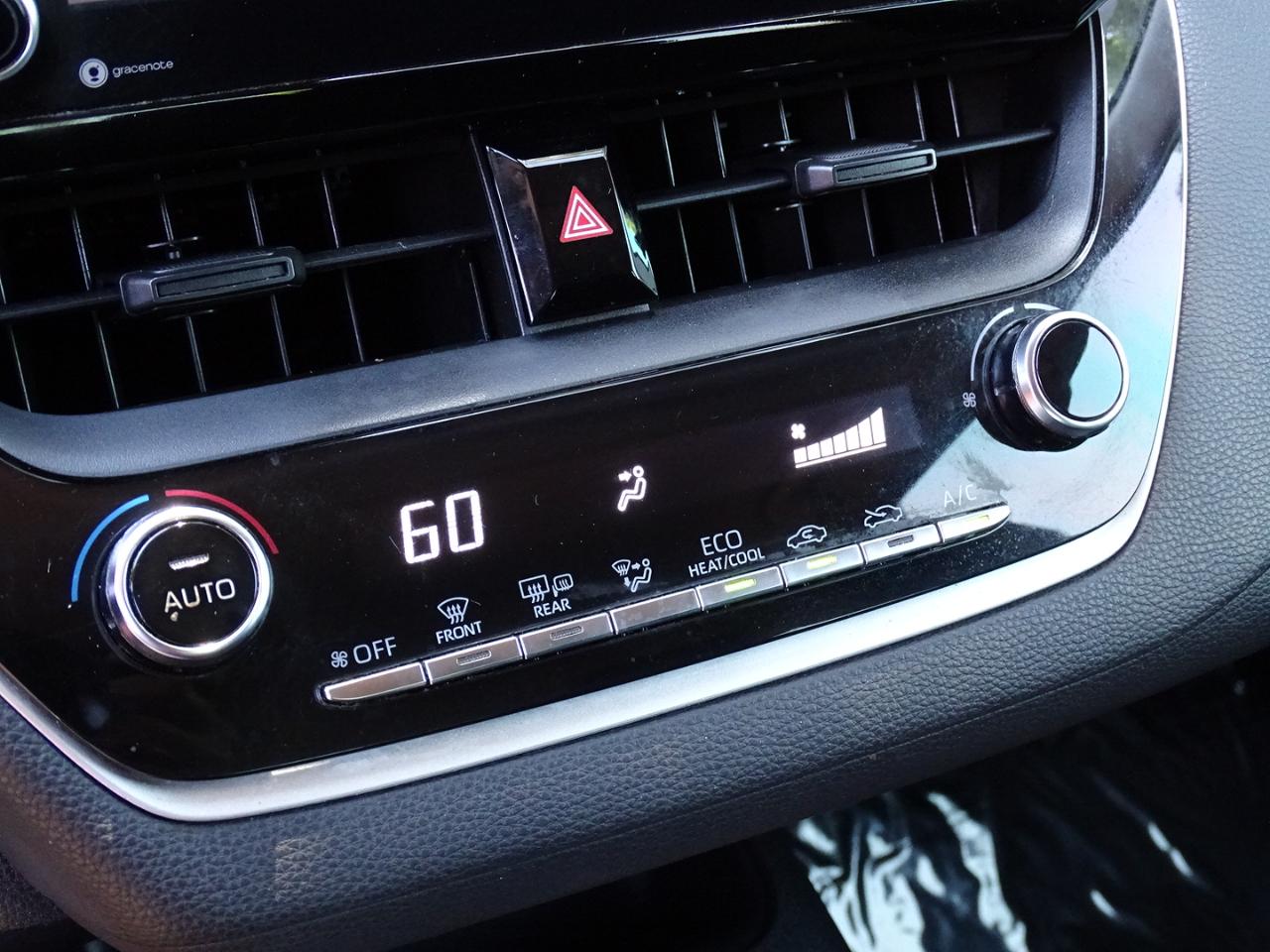 Toyota Corolla LE CVT (Natl) 2021