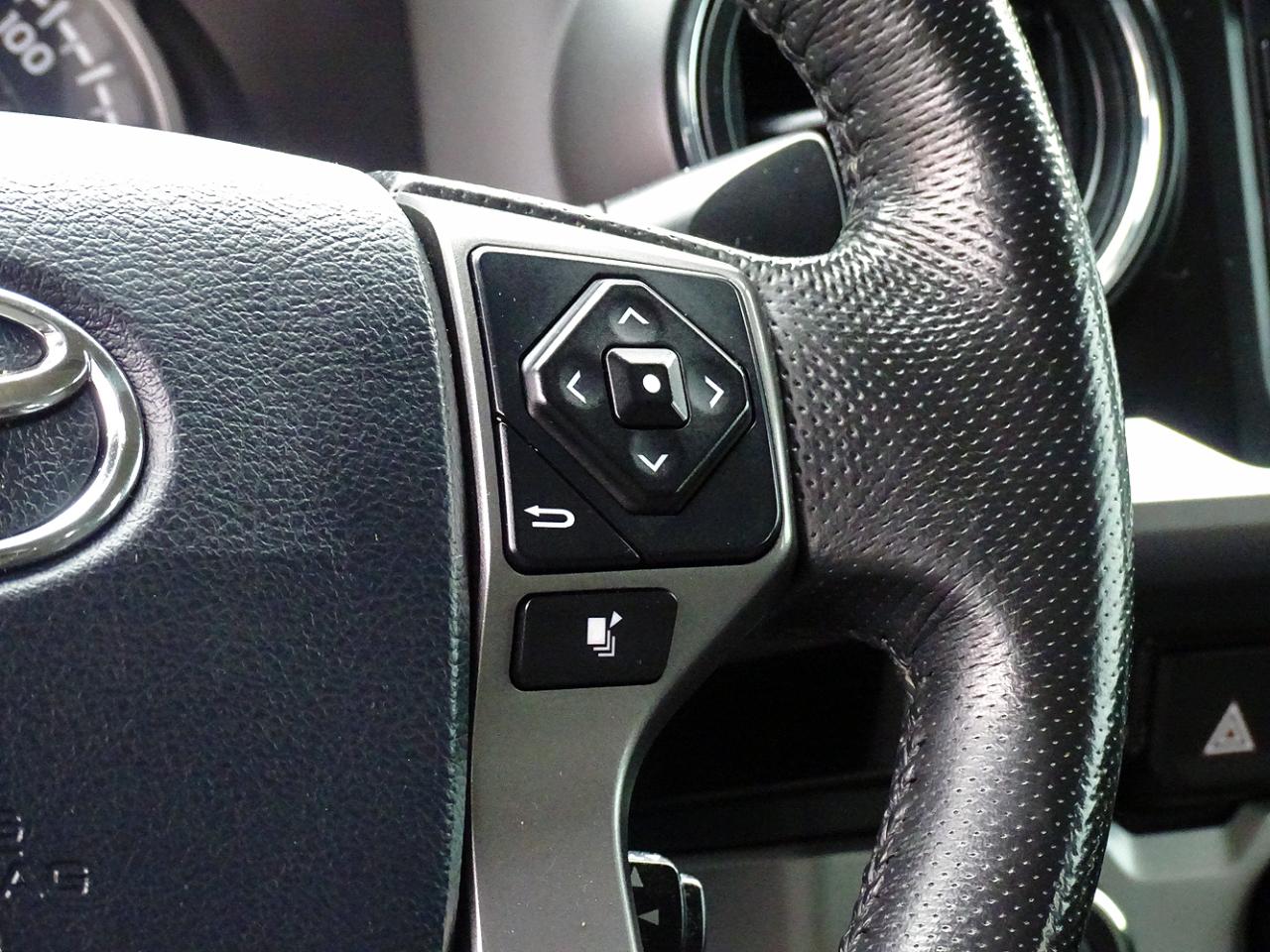 Toyota Tacoma 4WD Double Cab V6 AT TRD Off Road (Natl) 2016