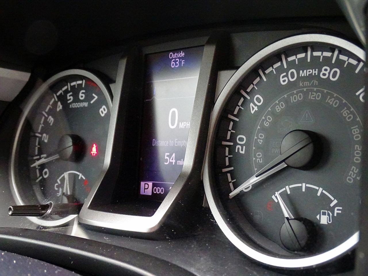 Toyota Tacoma 4WD Double Cab V6 AT TRD Off Road (Natl) 2016