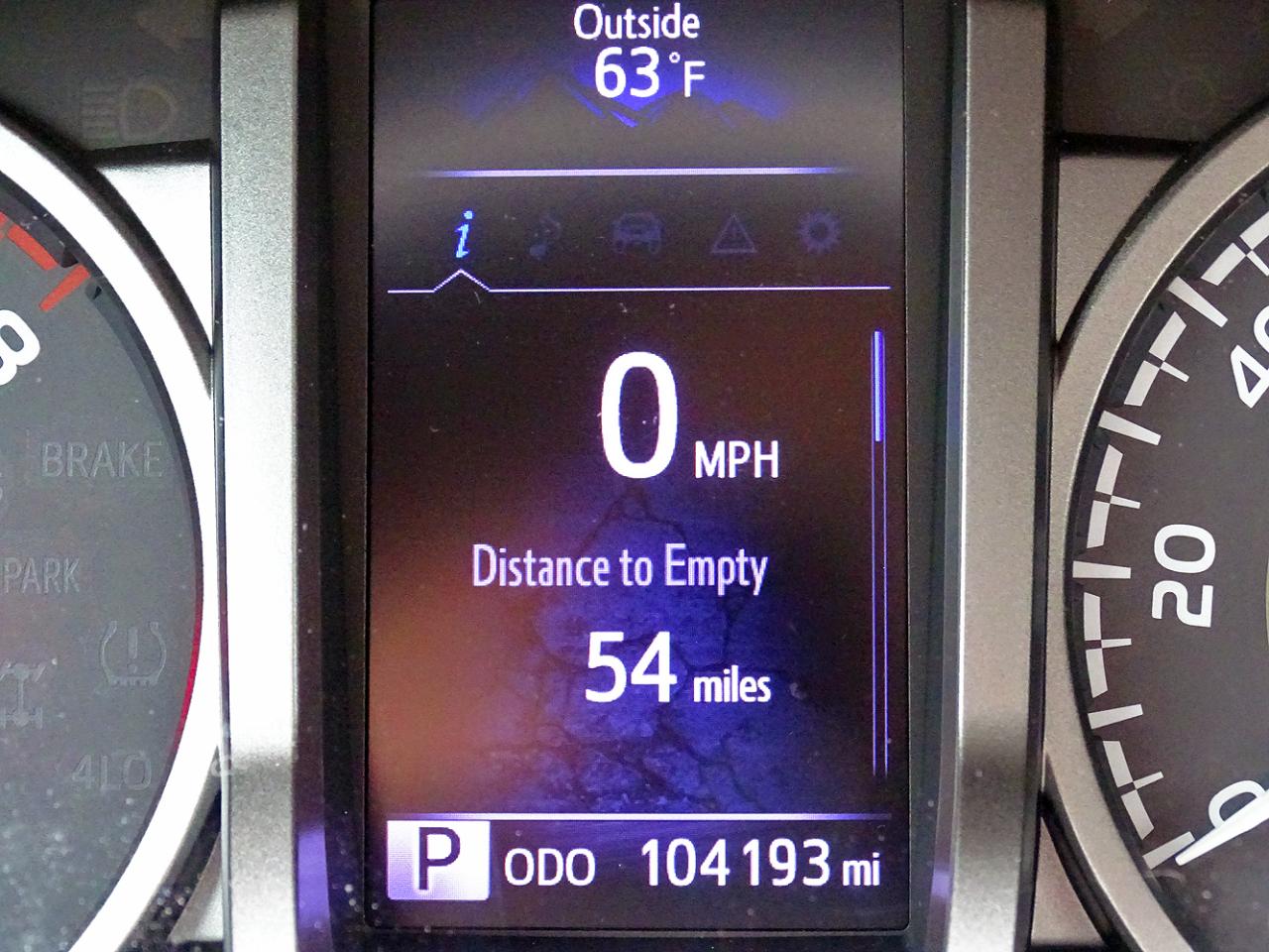 Toyota Tacoma 4WD Double Cab V6 AT TRD Off Road (Natl) 2016