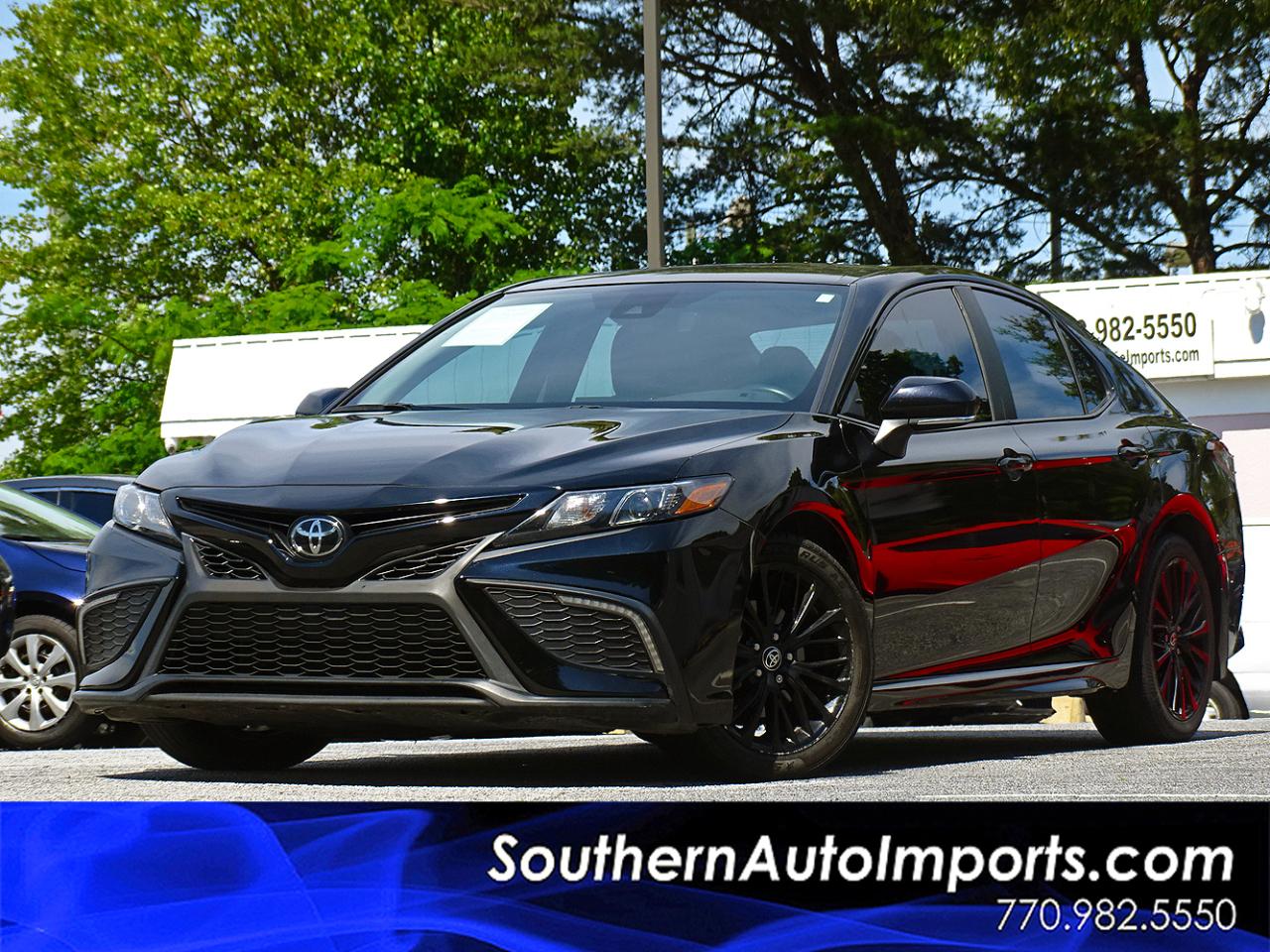 Toyota Camry SE Nightshade Edition 2022
