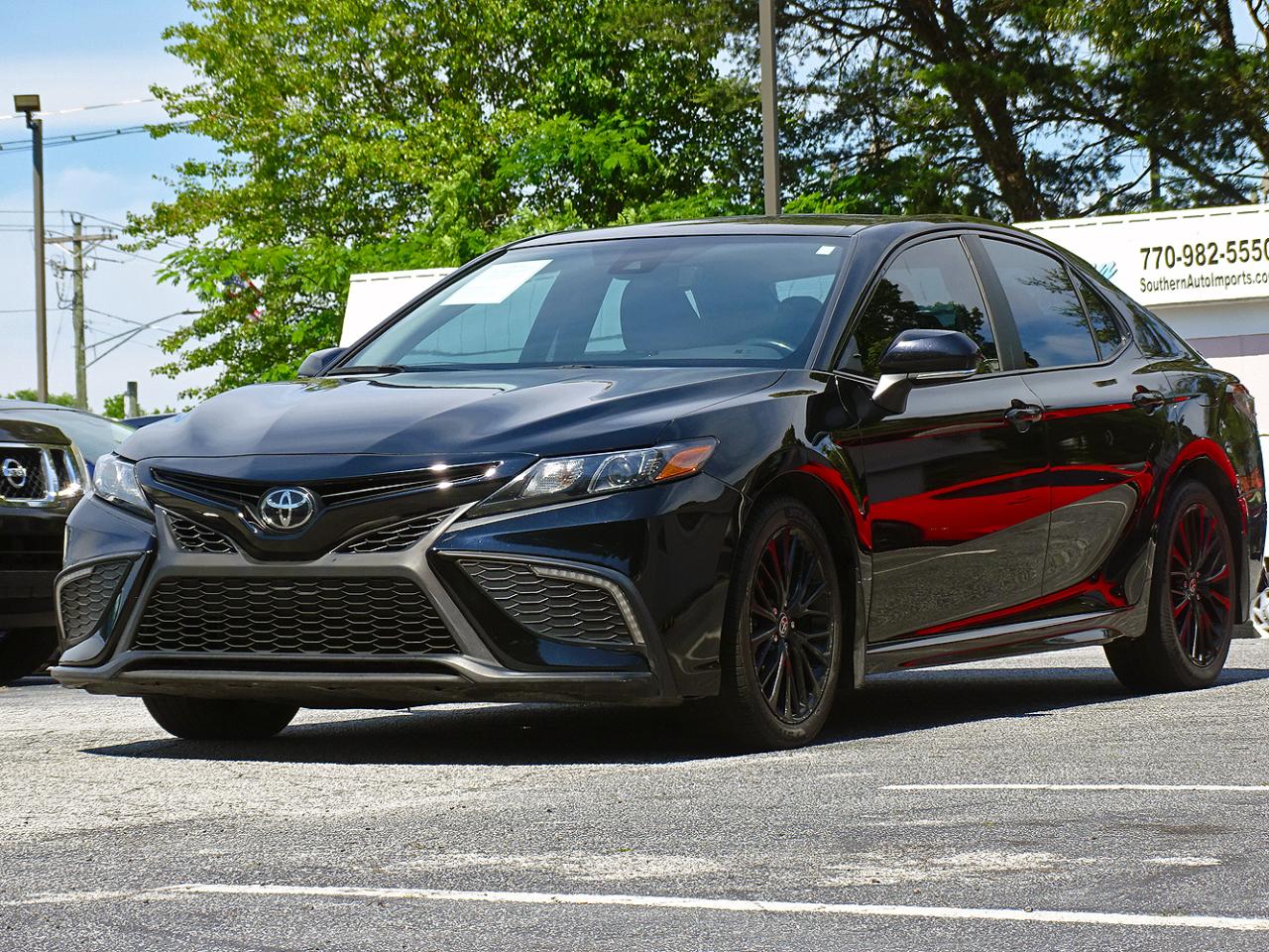 Toyota Camry SE Nightshade Edition 2022
