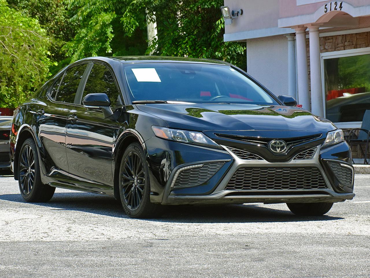 Toyota Camry SE Nightshade Edition 2022