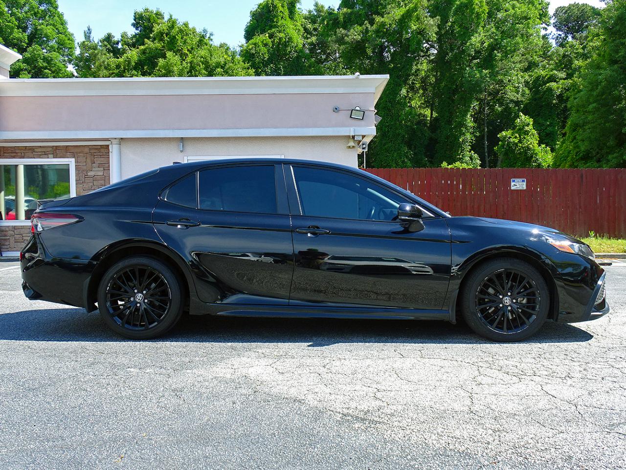 Toyota Camry SE Nightshade Edition 2022