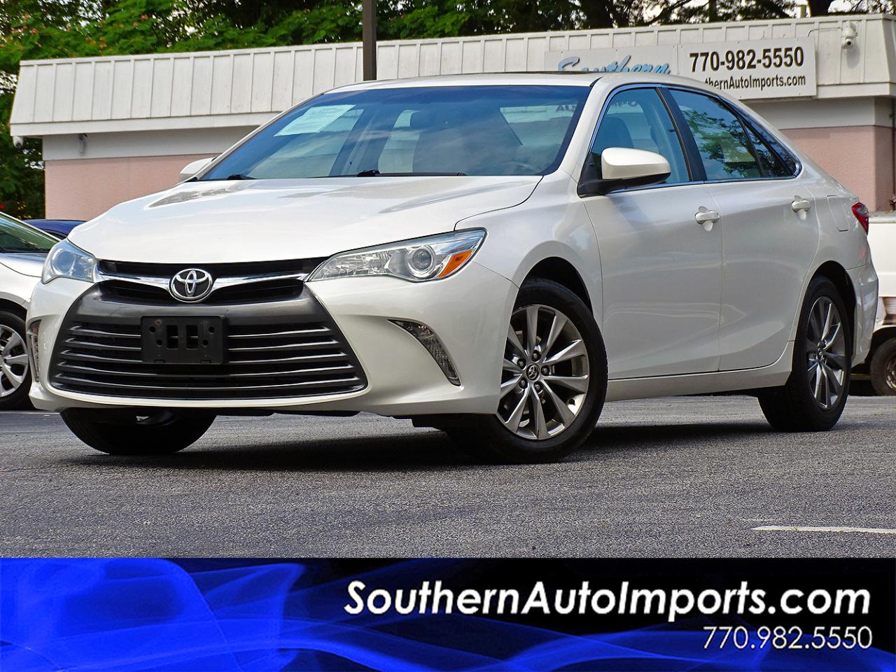 2015 Toyota Camry 4dr Sdn I4 Auto XLE (Natl)