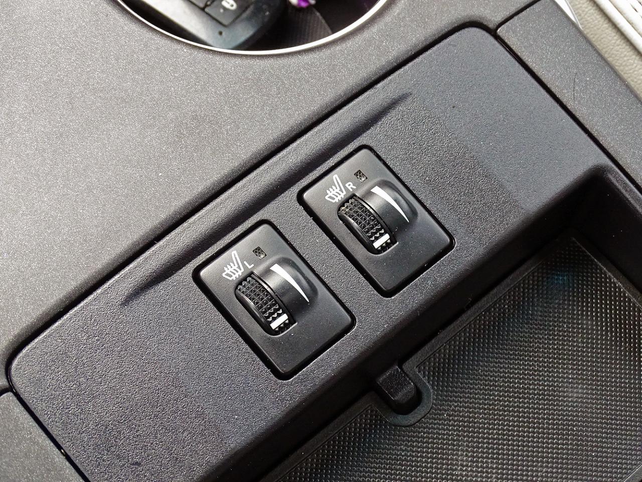 Toyota Camry 4dr Sdn I4 Auto XLE (Natl) 2015