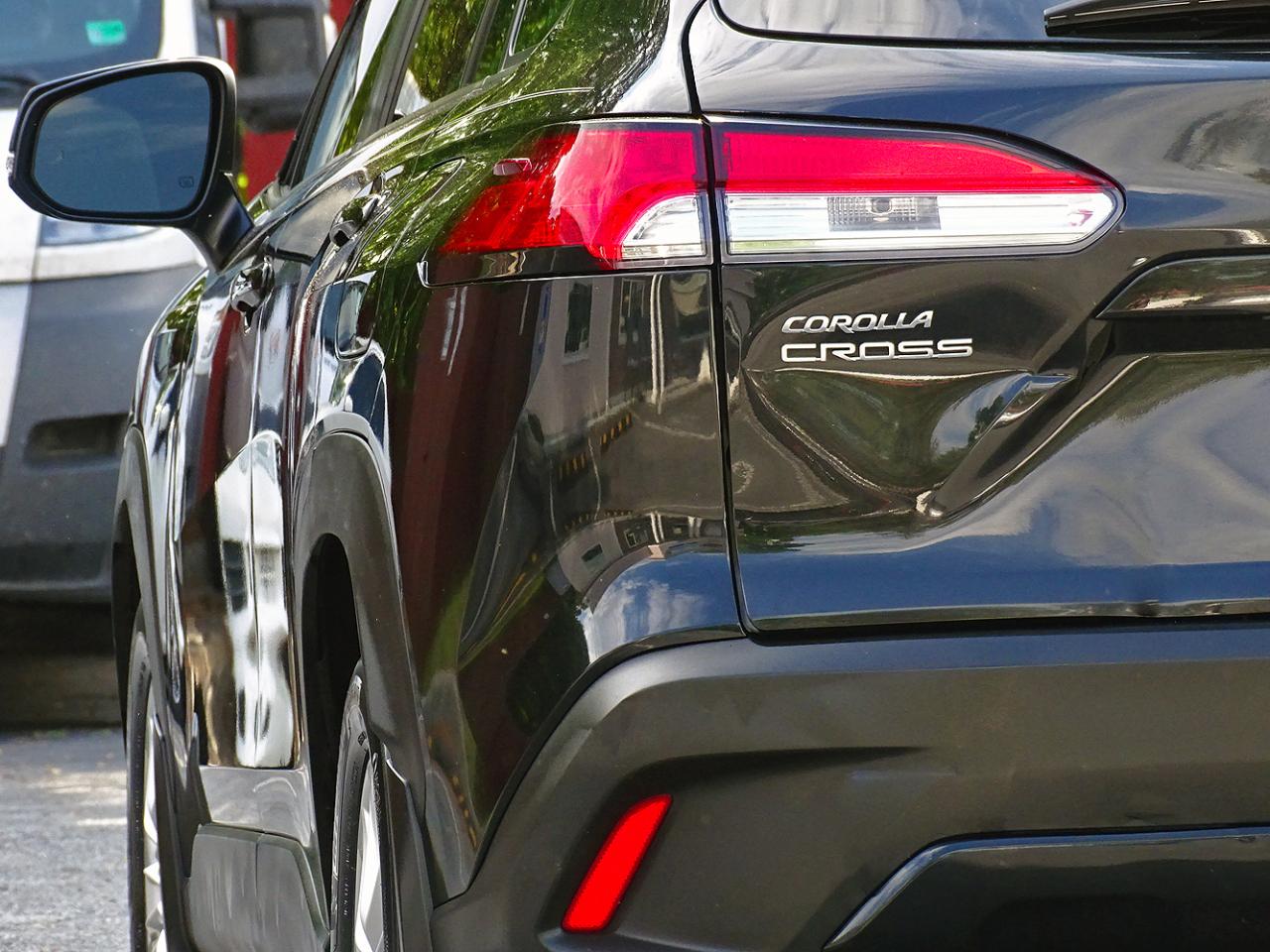 Toyota Corolla Cross LE 2WD (Natl) 2024