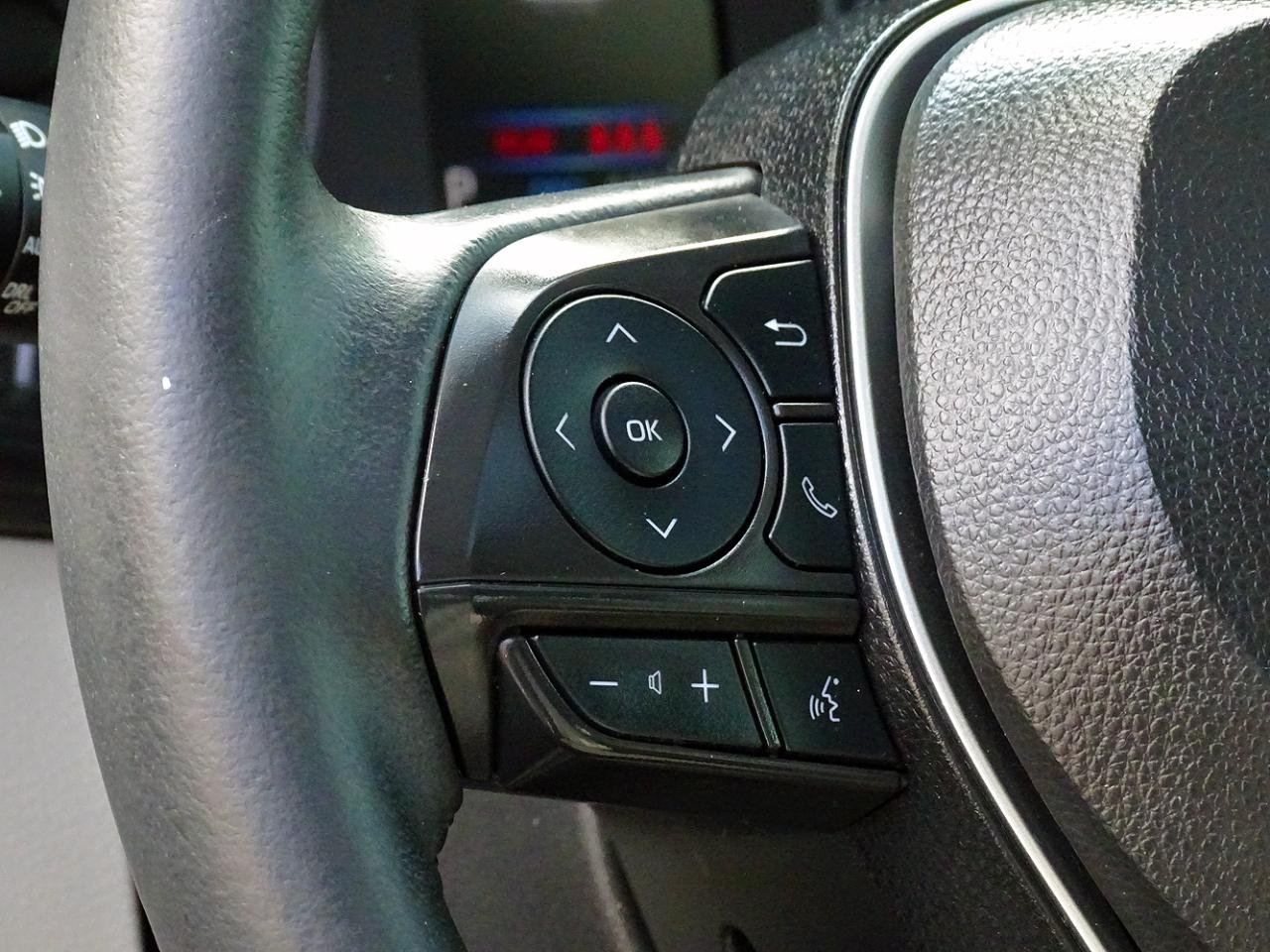 Toyota Corolla Cross LE 2WD (Natl) 2024