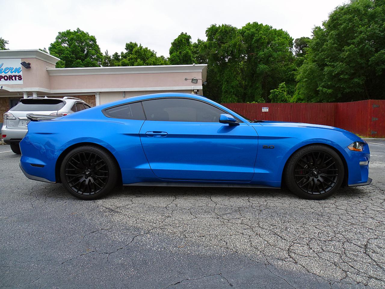 Ford Mustang GT Premium 2D Coupe 2019