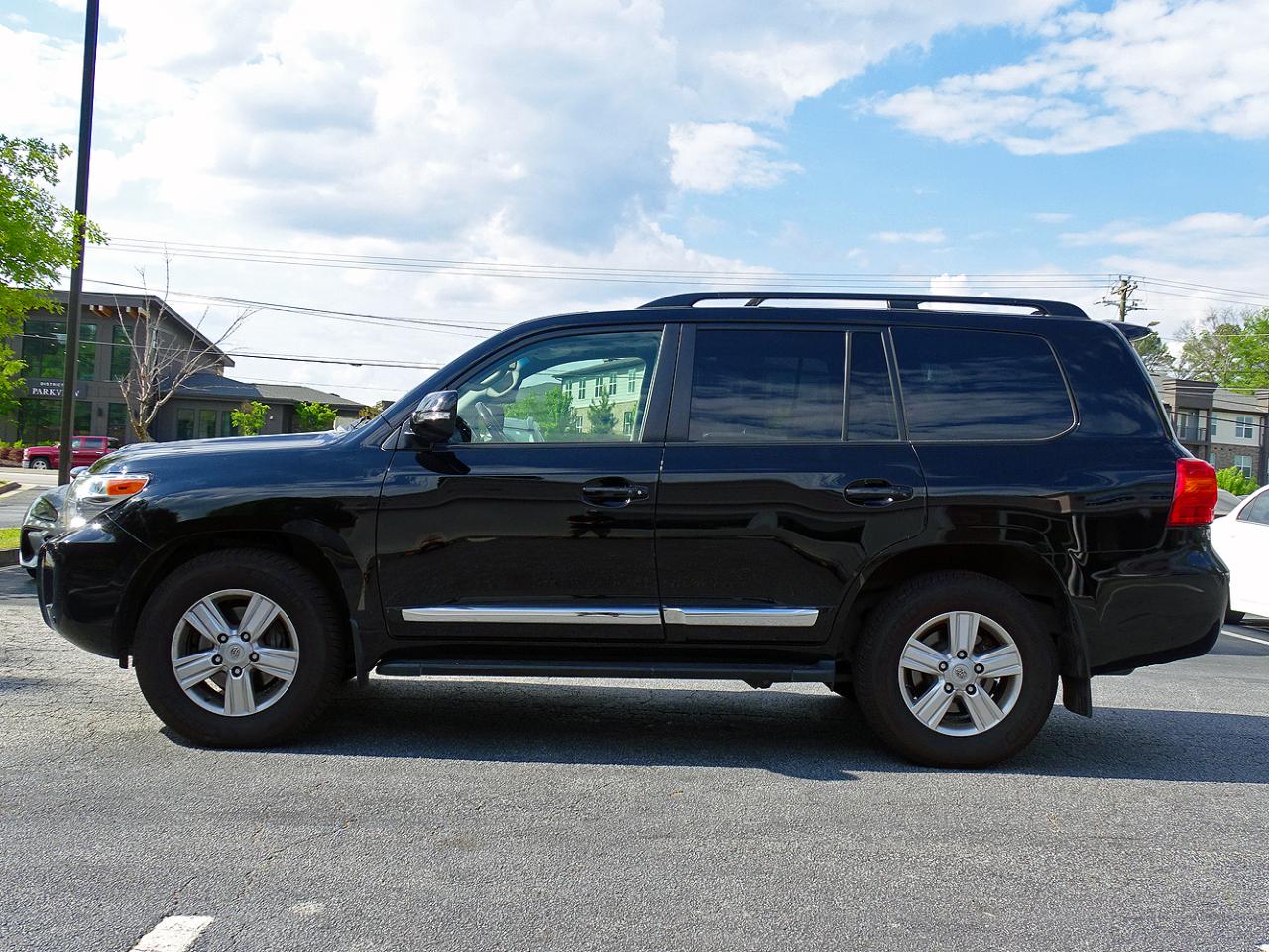 Toyota Land Cruiser 4dr 4WD (Natl) 2015