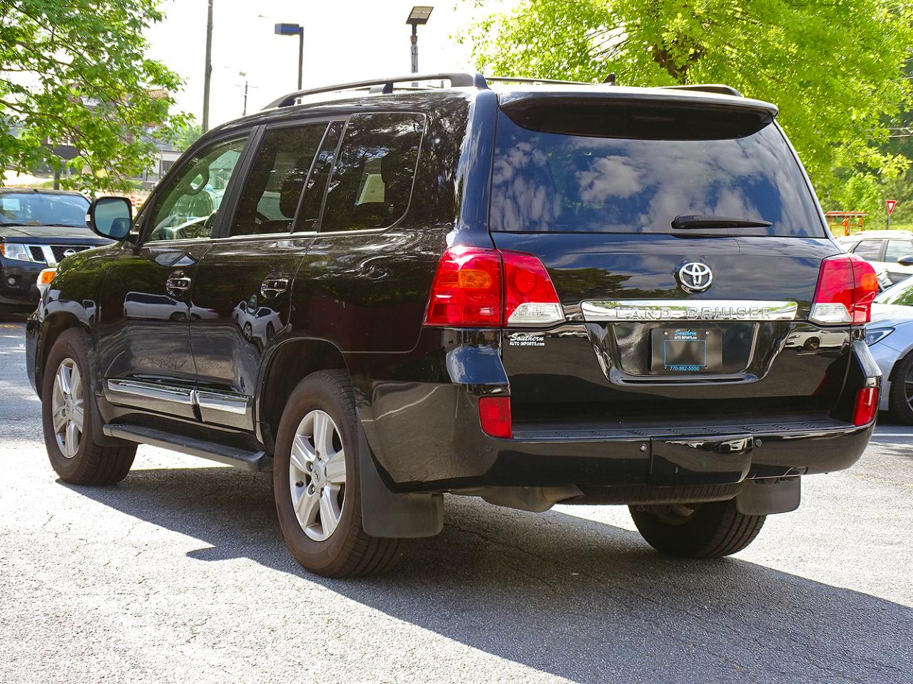 Toyota Land Cruiser 4dr 4WD (Natl) 2015