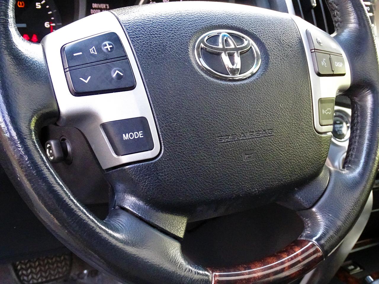 Toyota Land Cruiser 4dr 4WD (Natl) 2015