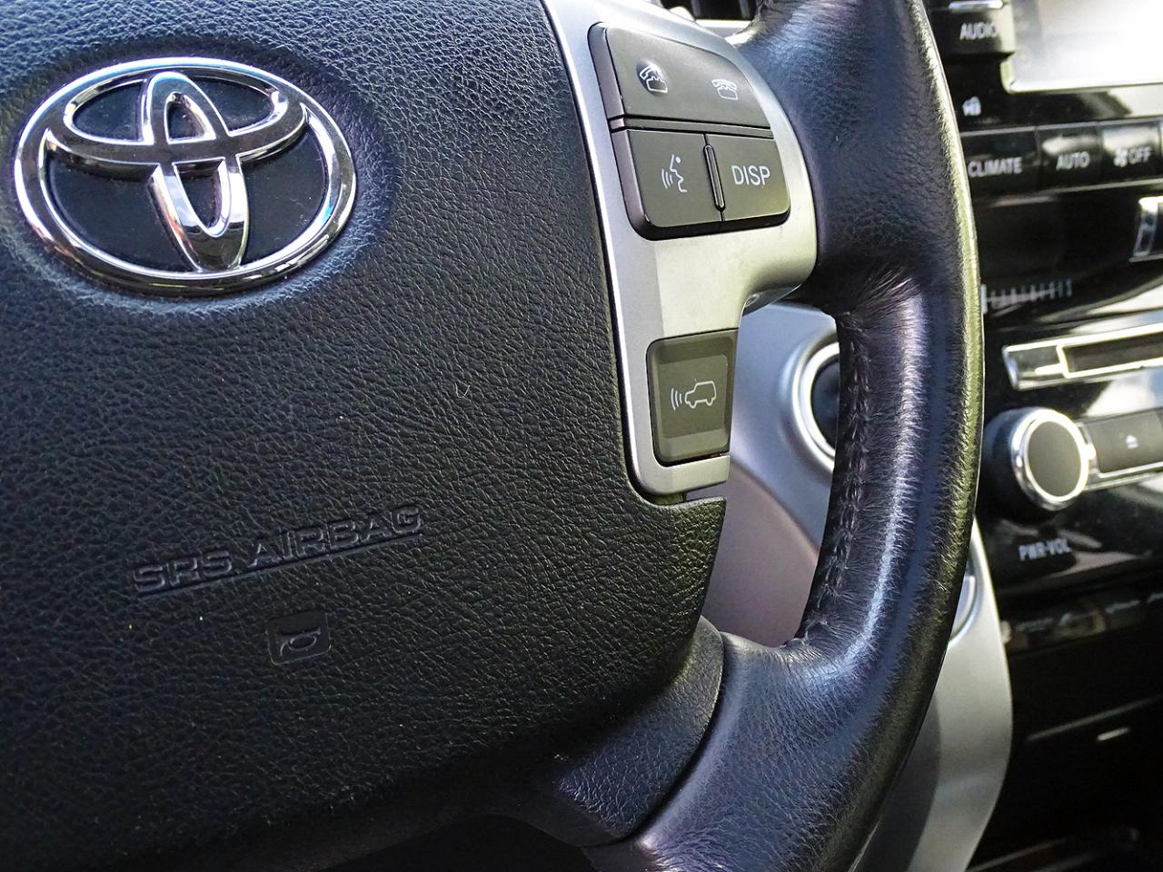 Toyota Land Cruiser 4dr 4WD (Natl) 2015