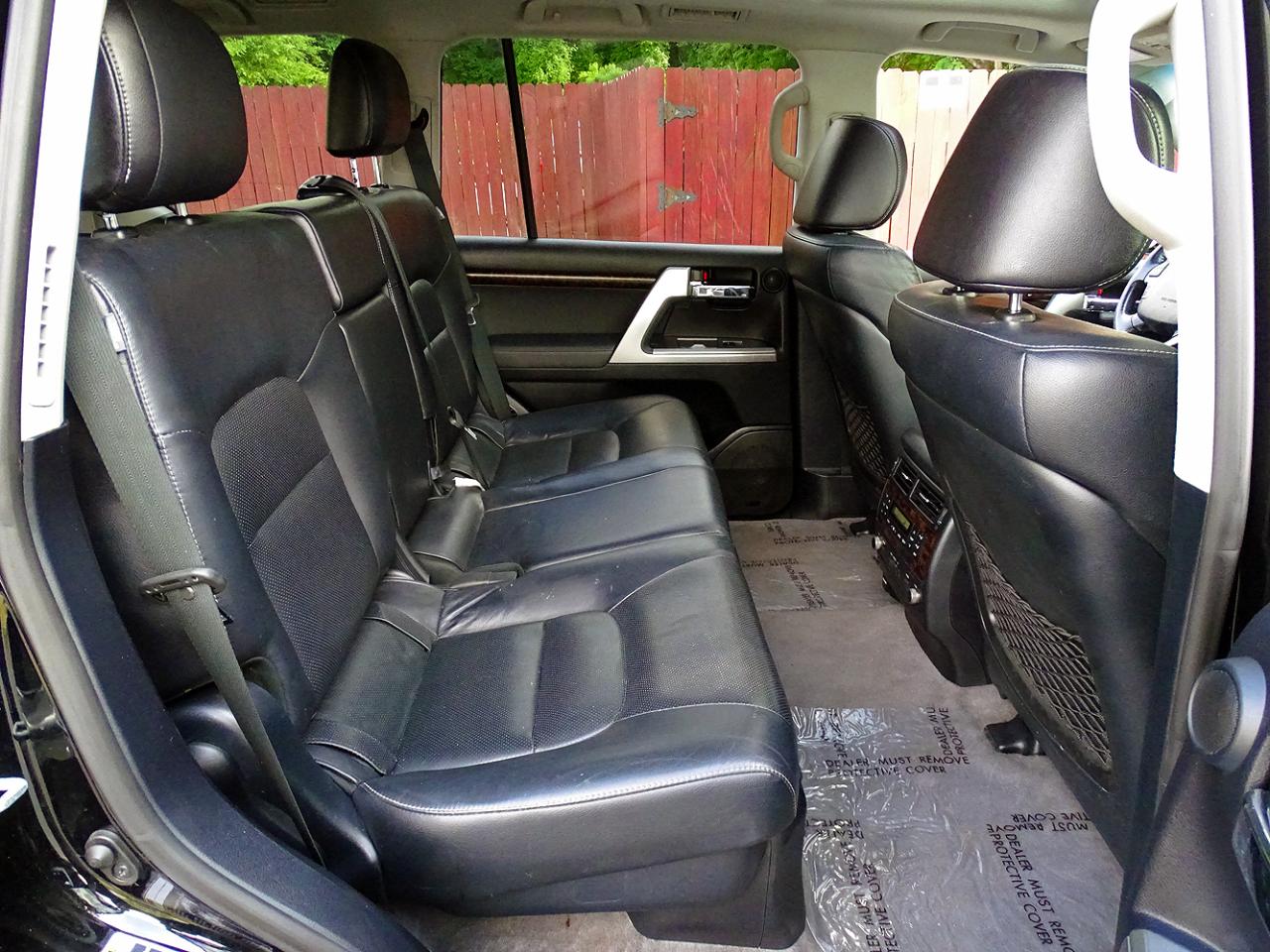 Toyota Land Cruiser 4dr 4WD (Natl) 2015