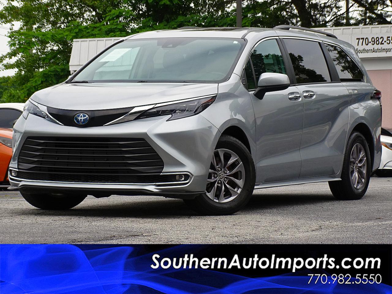 2024 Toyota Sienna XLE FWD 8-Passenger (Natl)