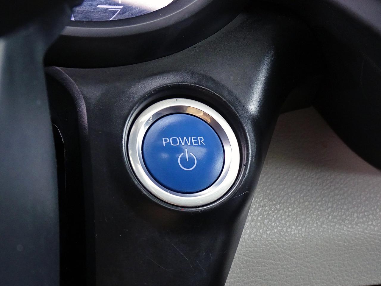 Toyota Sienna XLE FWD 8-Passenger (Natl) 2024