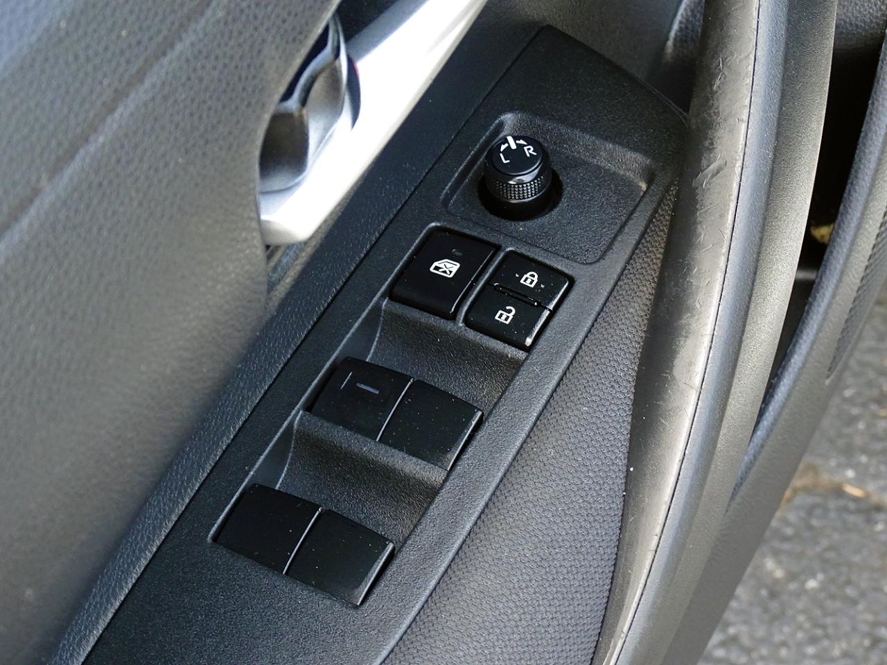 Toyota Corolla LE CVT (Natl) 2021