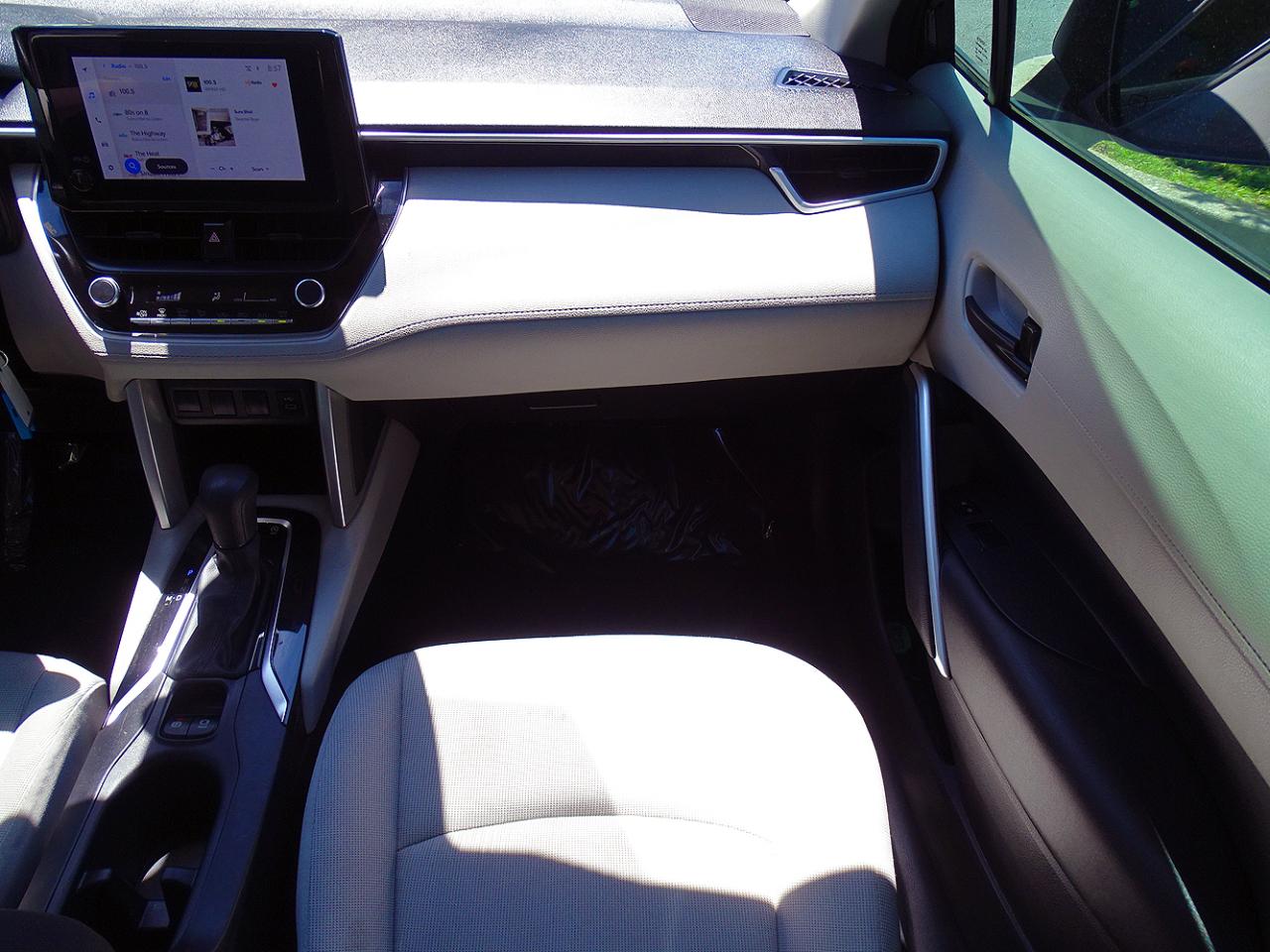 Toyota Corolla Cross L 2WD (Natl) 2024