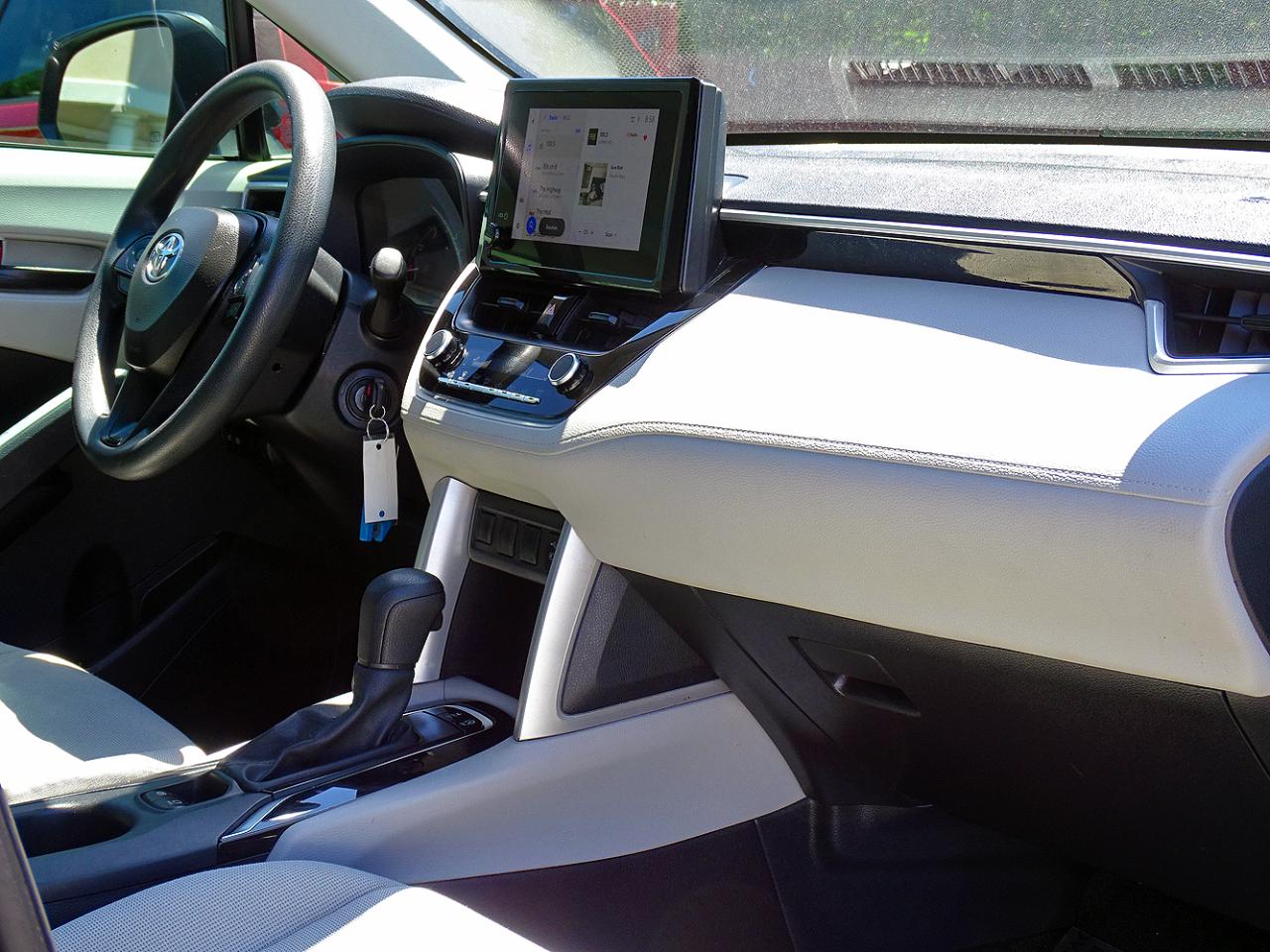 Toyota Corolla Cross L 2WD (Natl) 2024