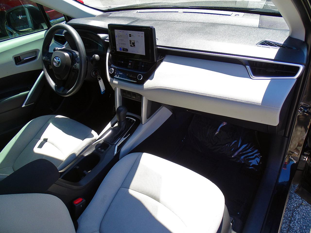 Toyota Corolla Cross L 2WD (Natl) 2024