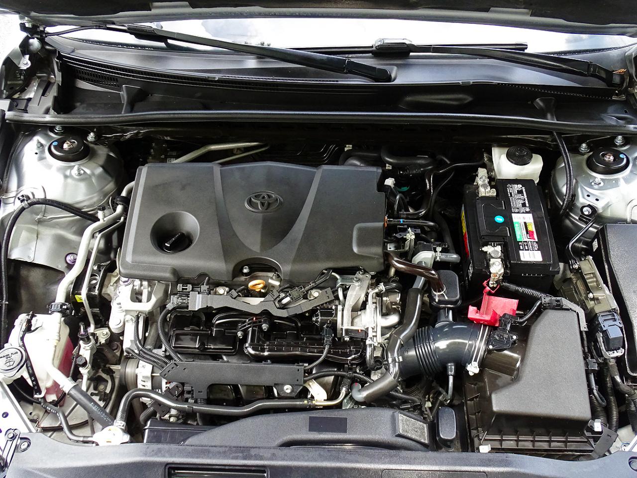Toyota Camry SE Auto (Natl) 2020