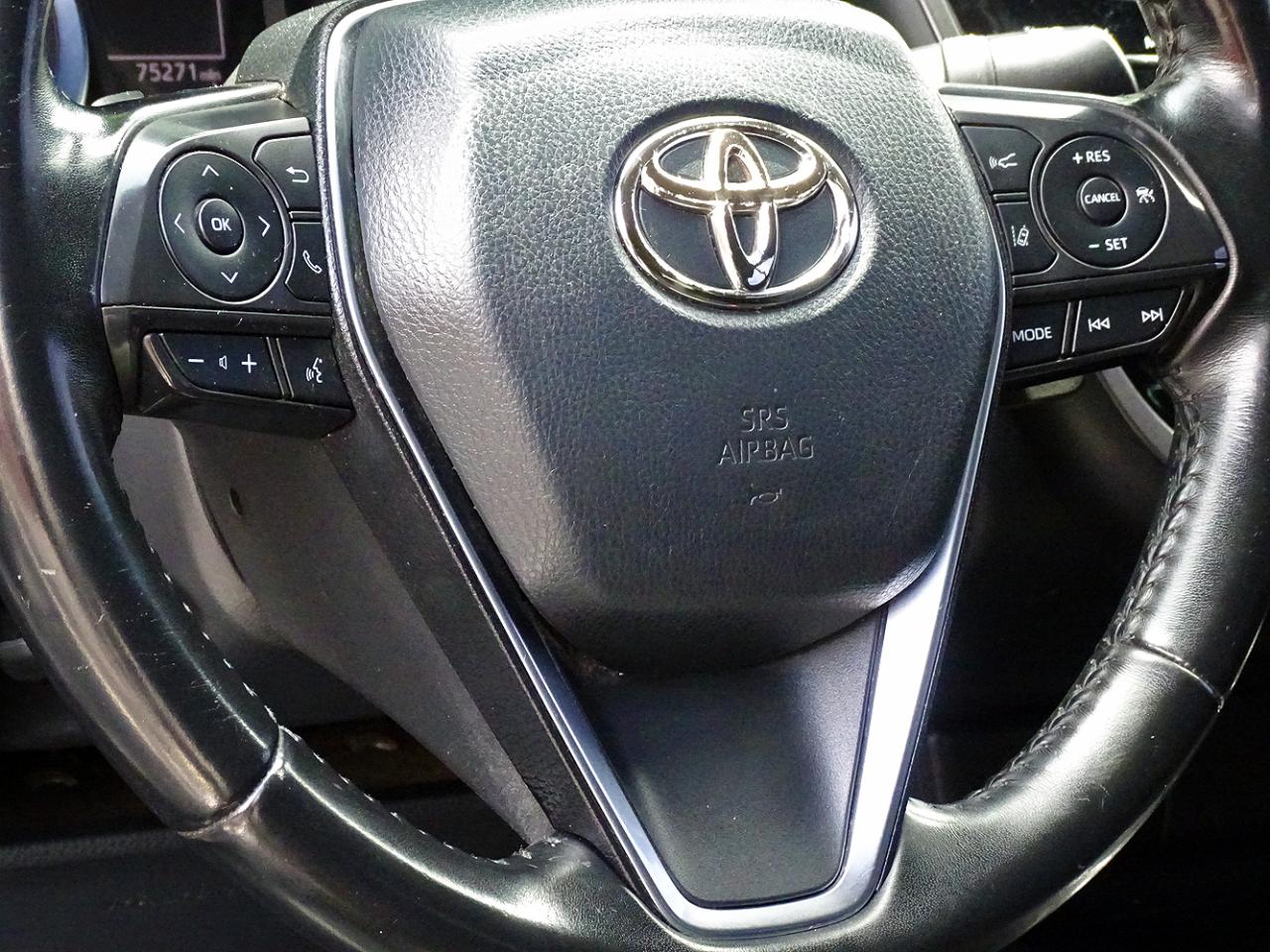 Toyota Camry SE Auto (Natl) 2020