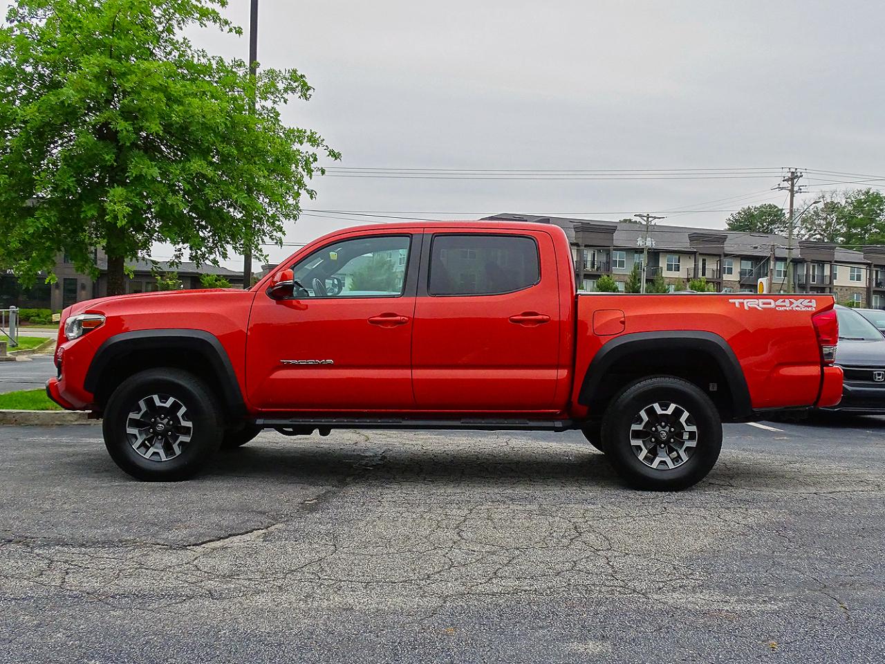Toyota Tacoma 4WD Double Cab V6 AT TRD Off Road (Natl) 2016