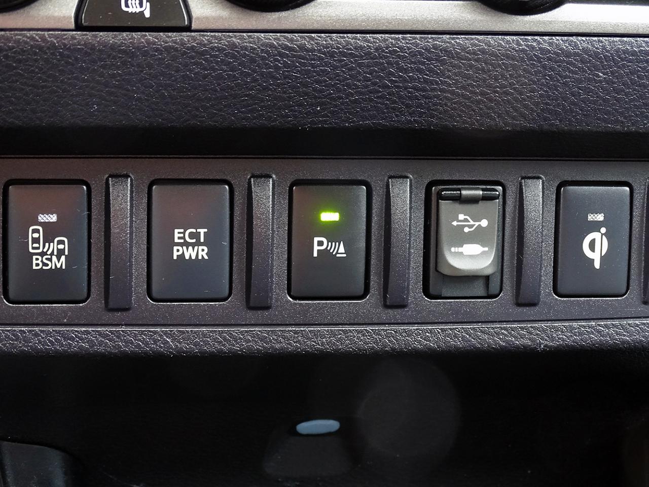 Toyota Tacoma 4WD Double Cab V6 AT TRD Off Road (Natl) 2016