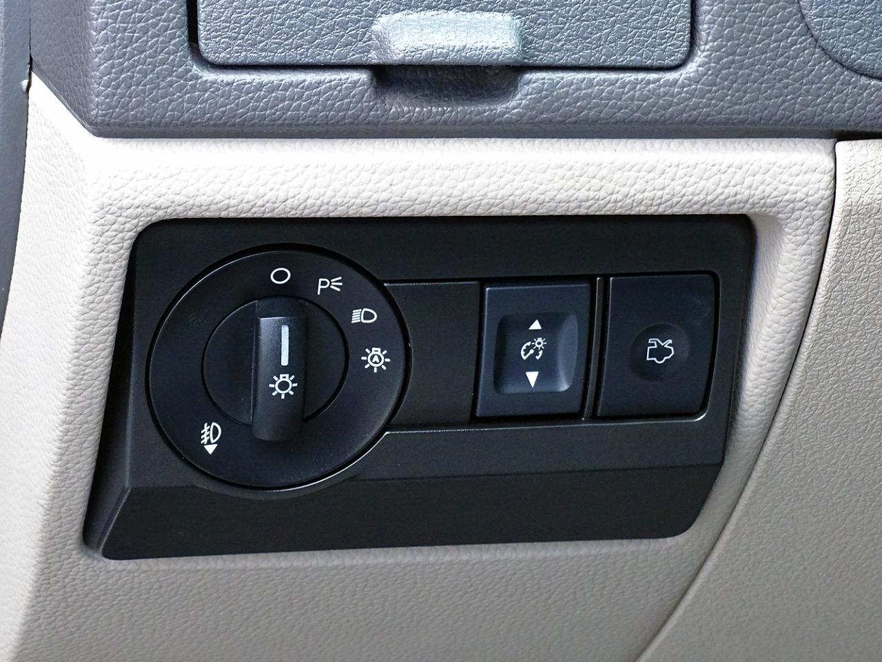 Ford Fusion 4dr Sdn SE FWD 2011