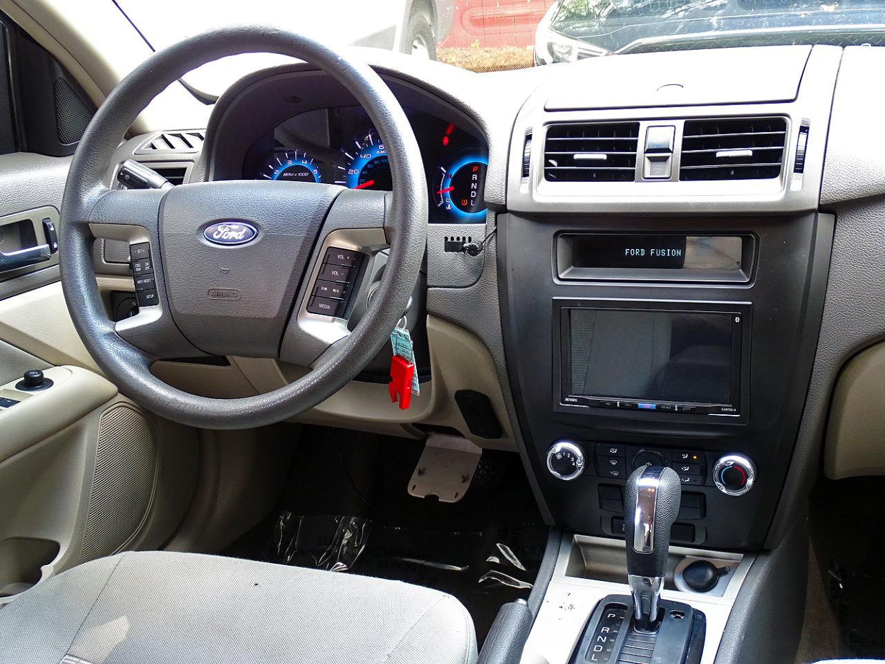 Ford Fusion 4dr Sdn SE FWD 2011