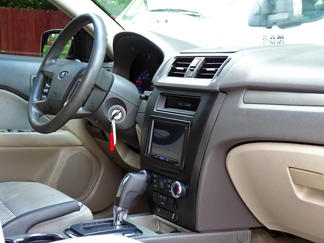 Ford Fusion 4dr Sdn SE FWD 2011