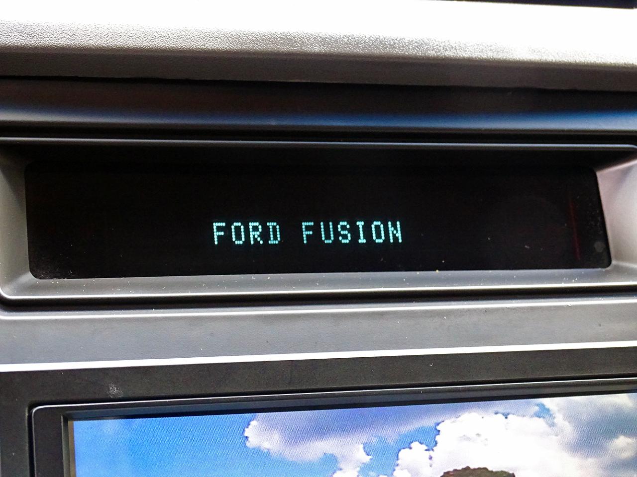 Ford Fusion 4dr Sdn SE FWD 2011