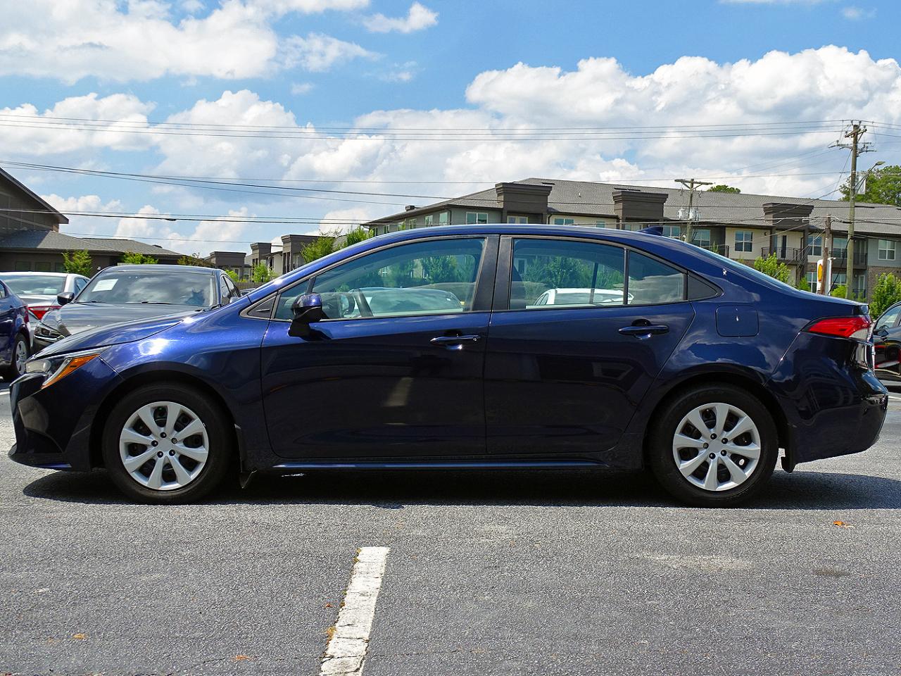 Toyota Corolla LE CVT (Natl) 2022