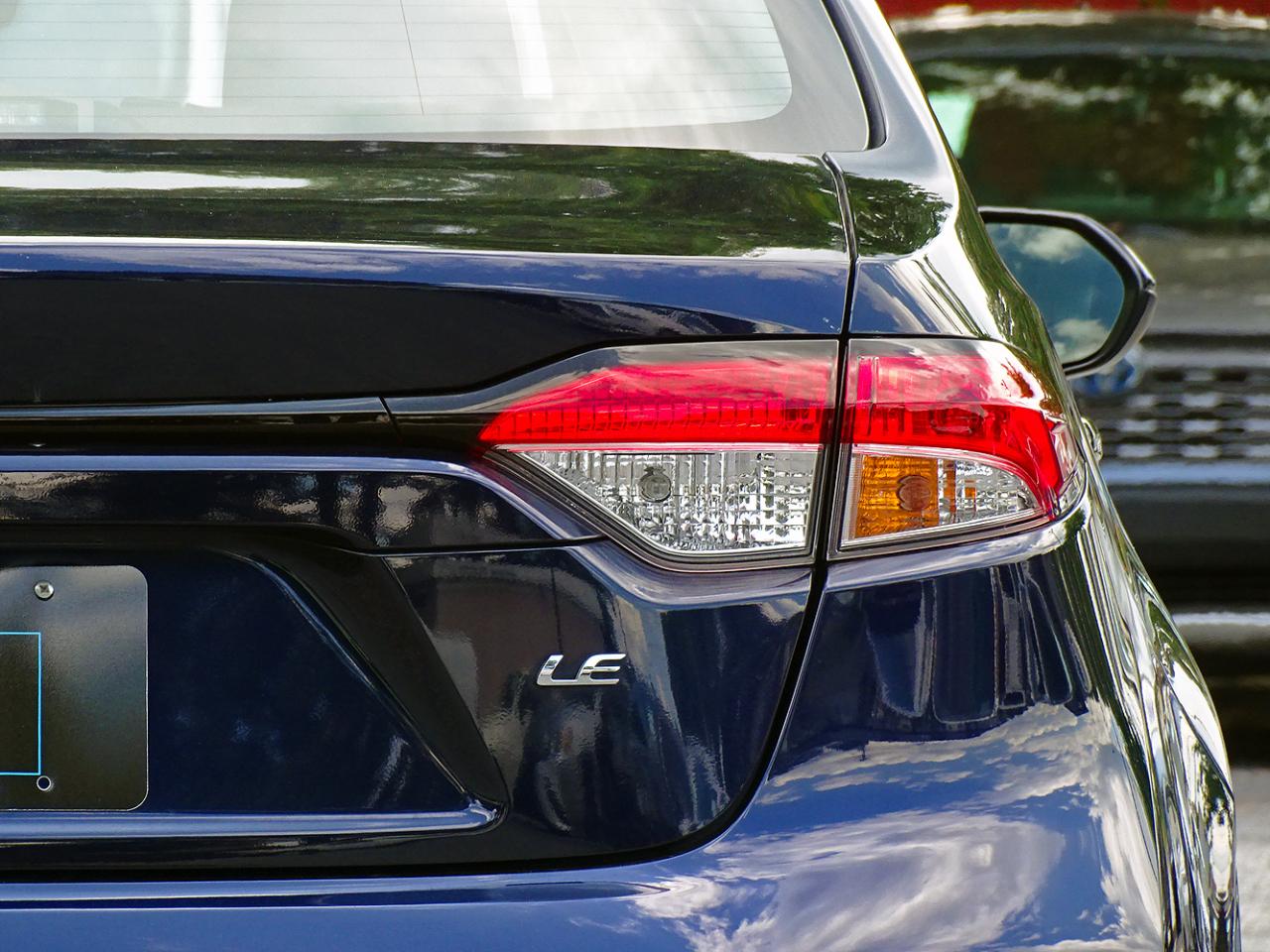 Toyota Corolla LE CVT (Natl) 2022