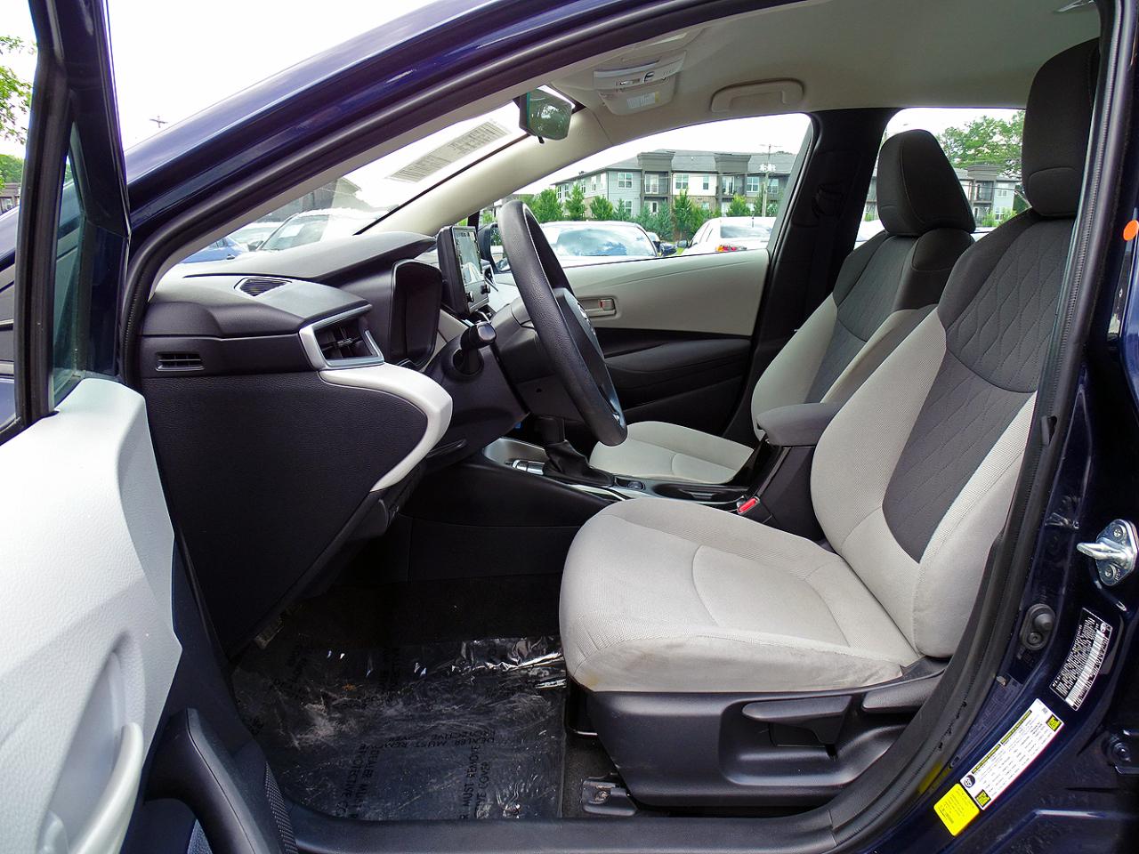 Toyota Corolla LE CVT (Natl) 2022