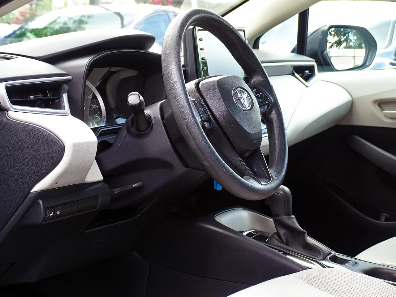 Toyota Corolla LE CVT (Natl) 2022