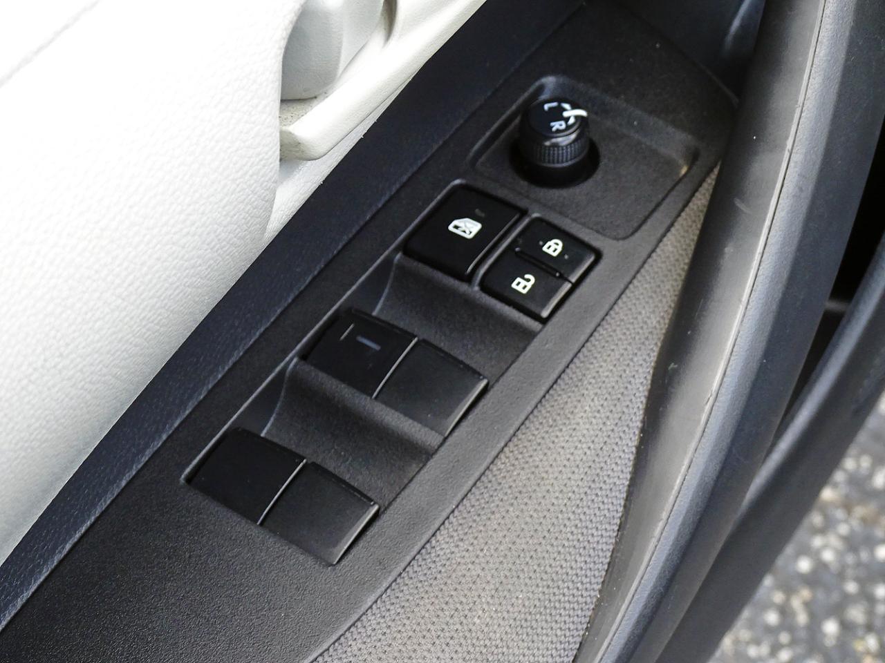 Toyota Corolla LE CVT (Natl) 2022