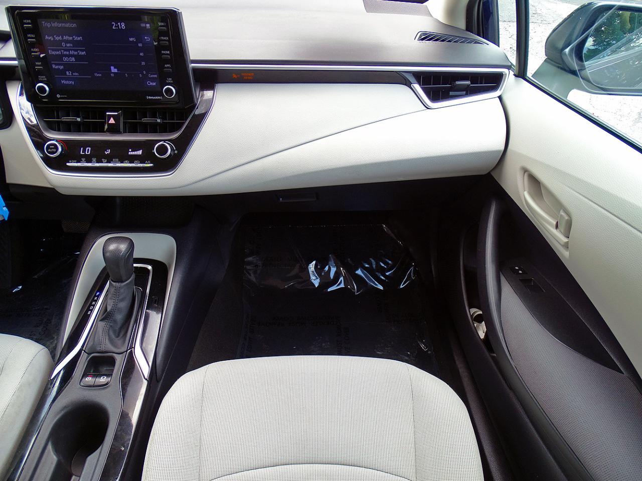Toyota Corolla LE CVT (Natl) 2022