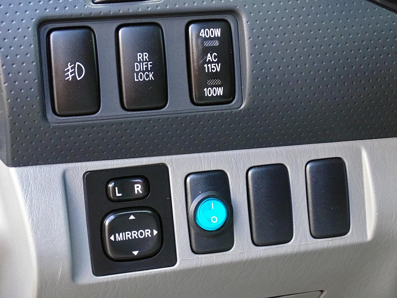 Toyota Tacoma 4WD Access Cab V6 AT TRD Off Road (Natl) 2008