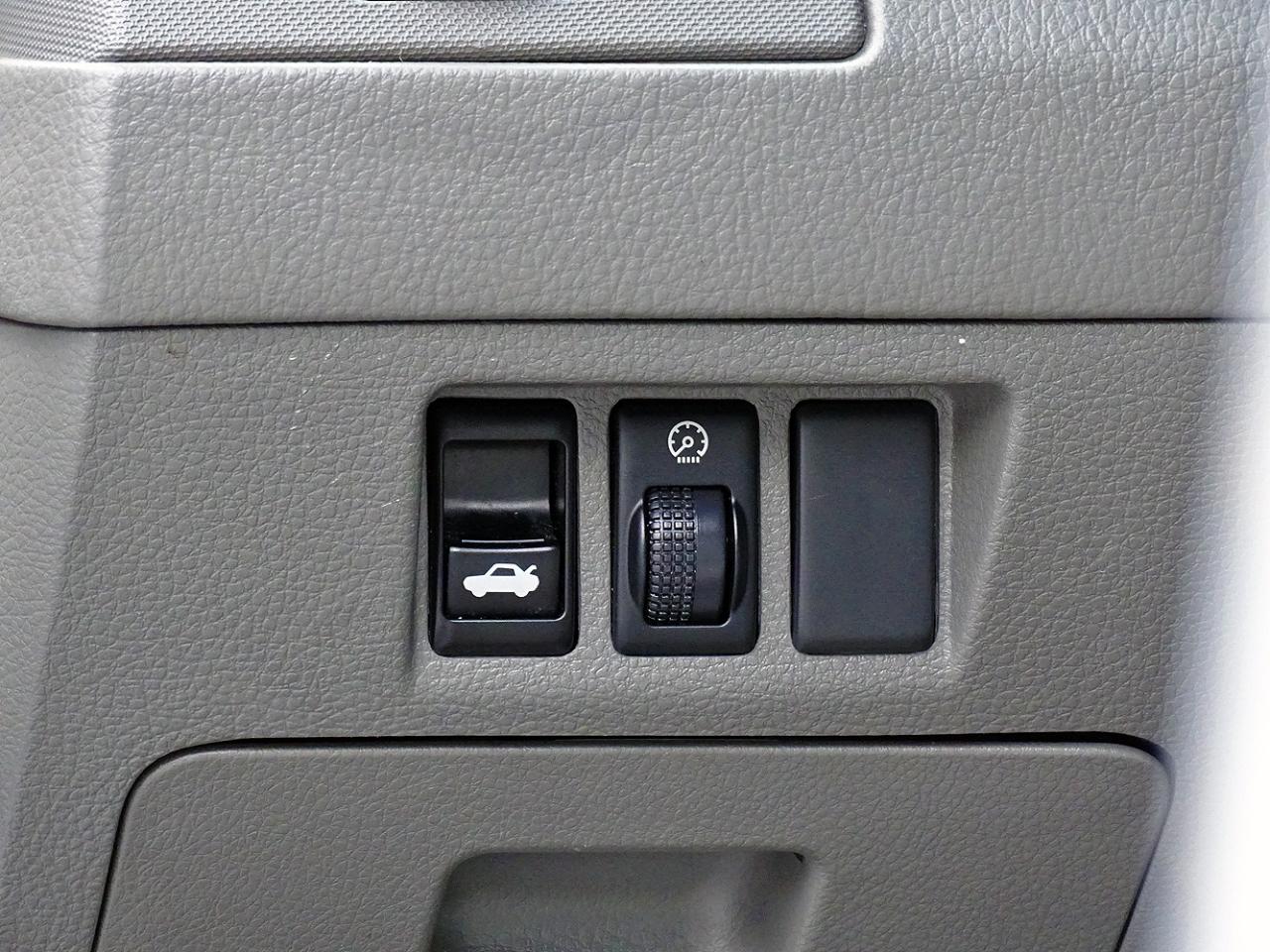 Nissan Altima 4dr Sdn I4 Auto 2.5 S 2006